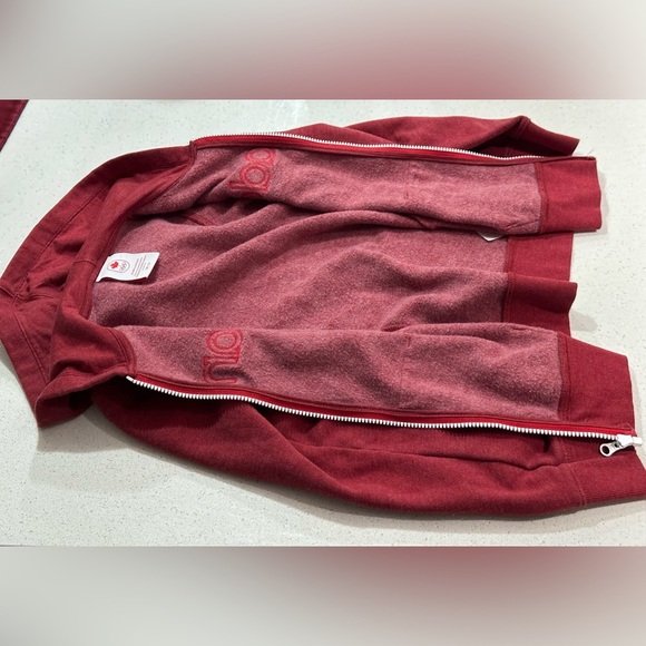 🌟NWOT🌟 Canada Girls Full Zip-Up Hoodie - Size 10-12 - Picture 7 of 9